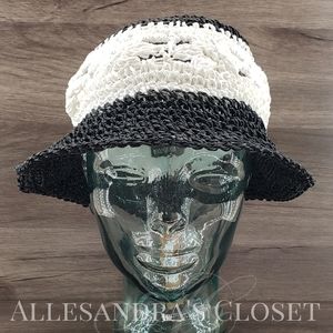 Steve Madden Hat Bucket Black Mixed Floral Crochet Packable Grannycore Vacation